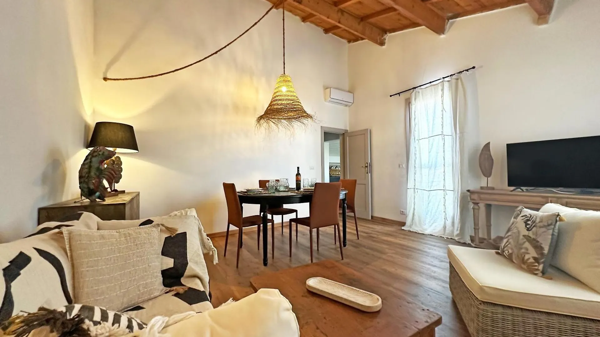 Apartment Mansard Ferret Charming House Alghero Centro